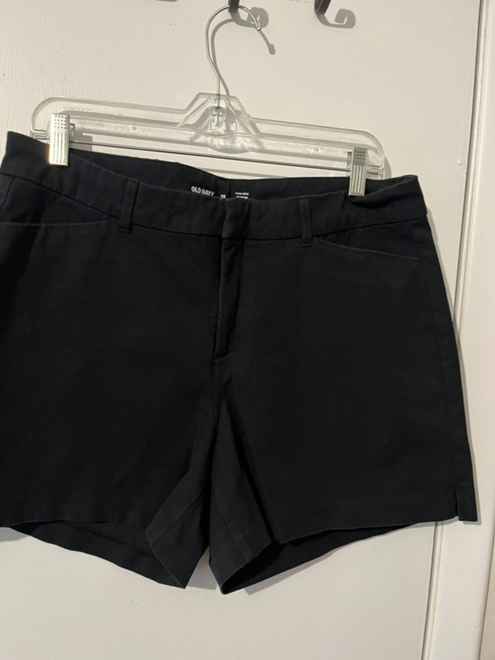 OLD NAVY HIGH RISE POCKETS WALKING SHORTS BLACK SZ 12